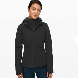 Lululemon “Another Mile” Jacket
Black Size 6 Like New!